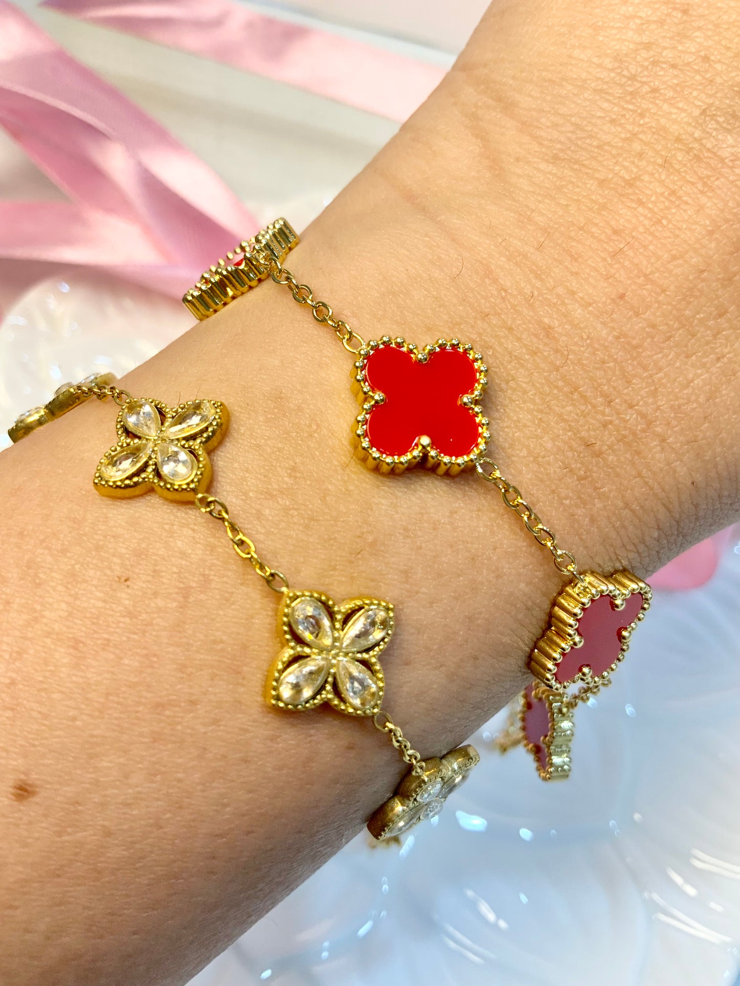 Rouge Clover bracelet