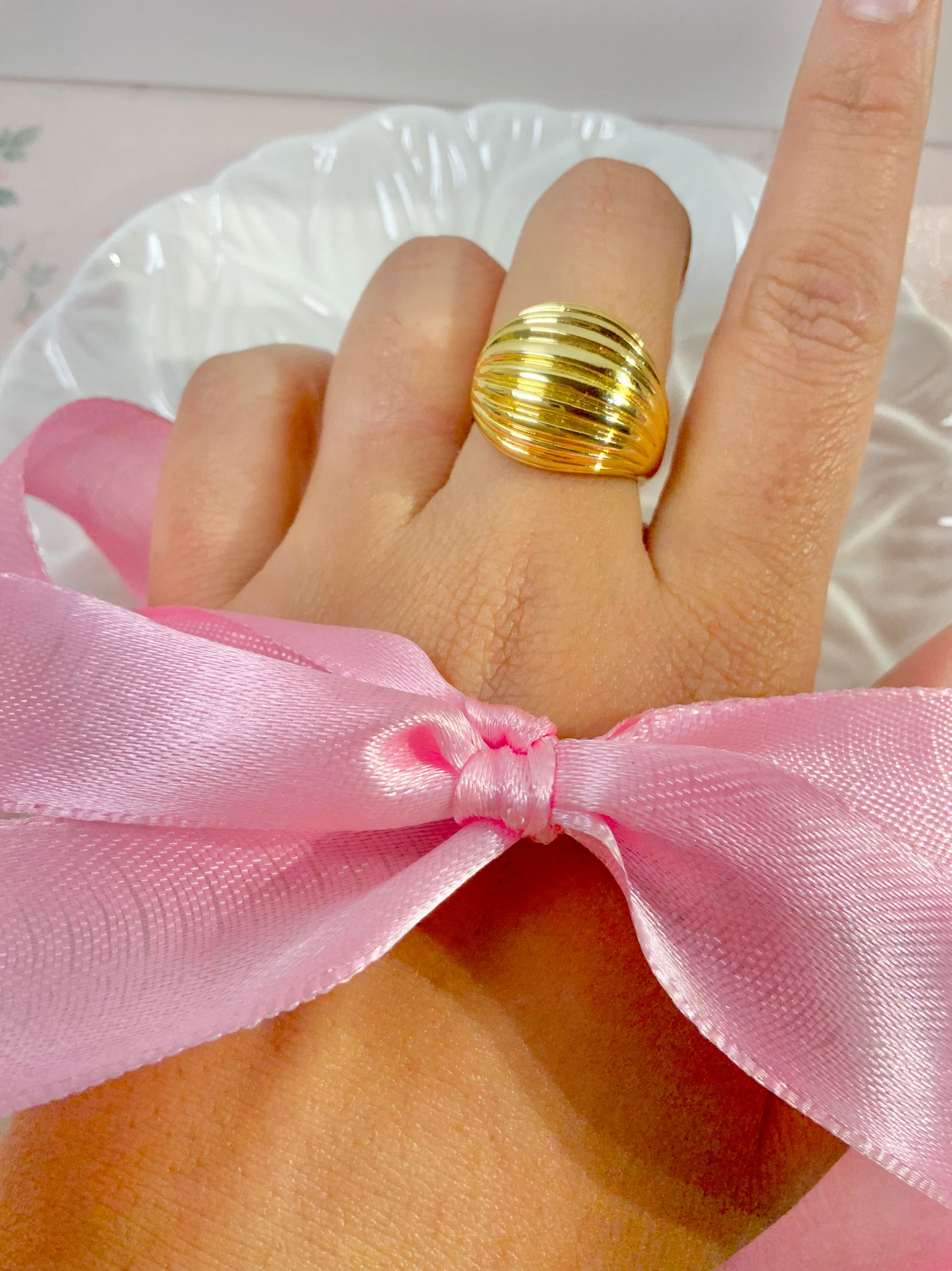 Golden ripple ring