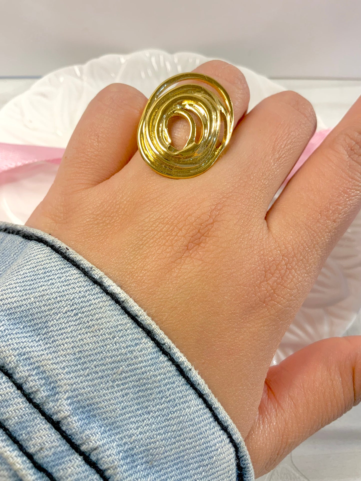 Nova spiral ring