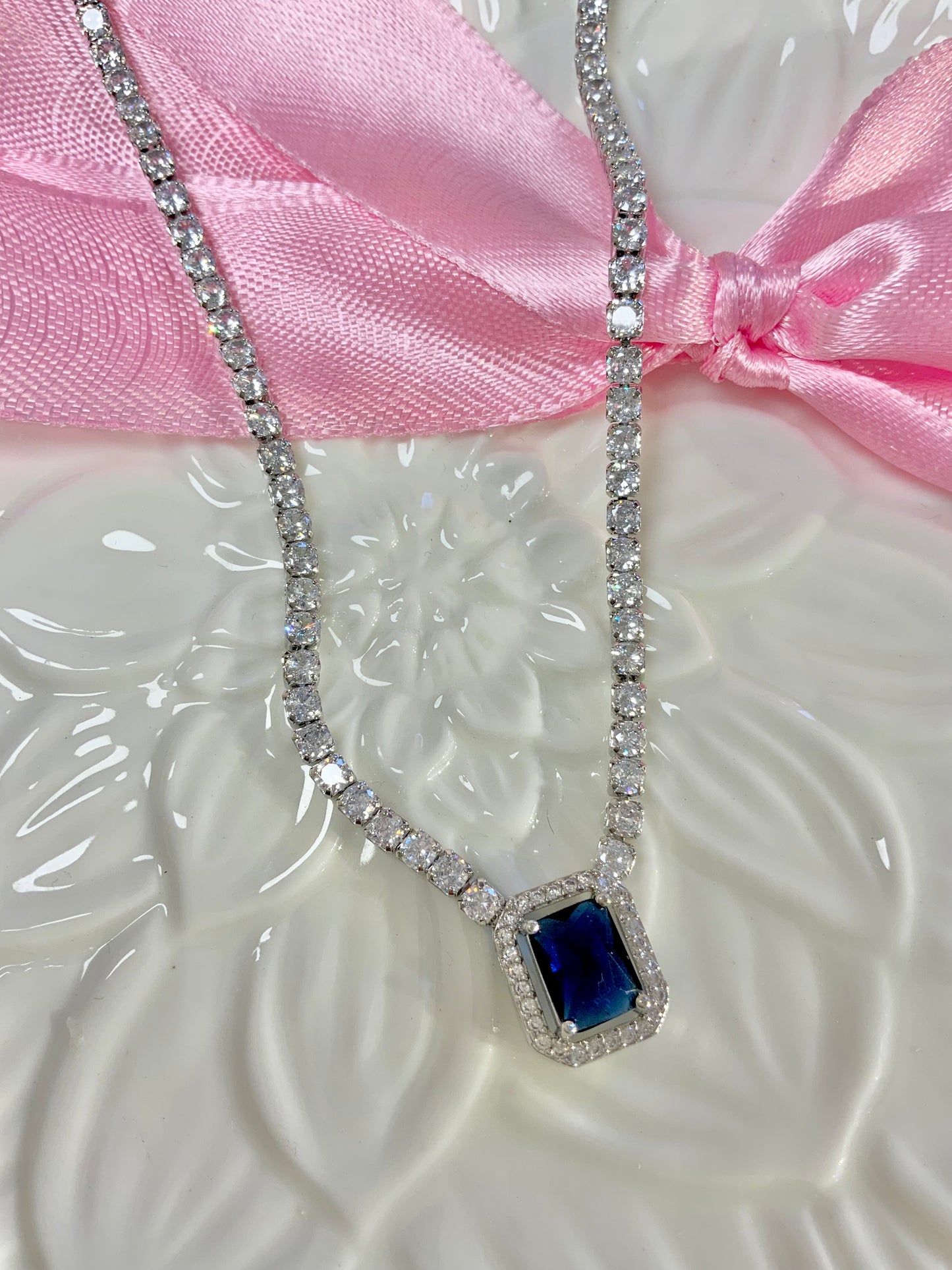 Midnight Duchess Necklace