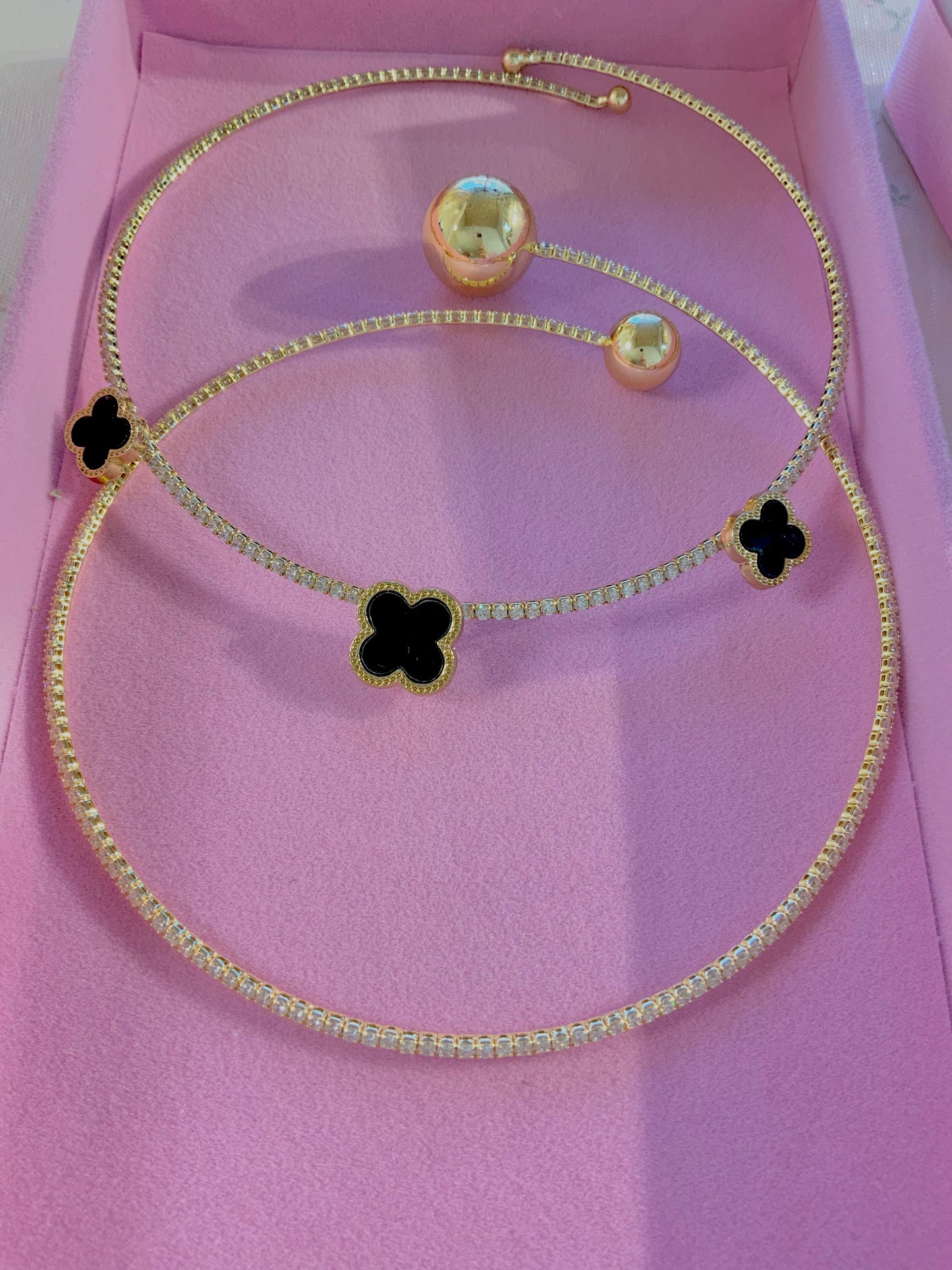Golden Noir Clover Choker