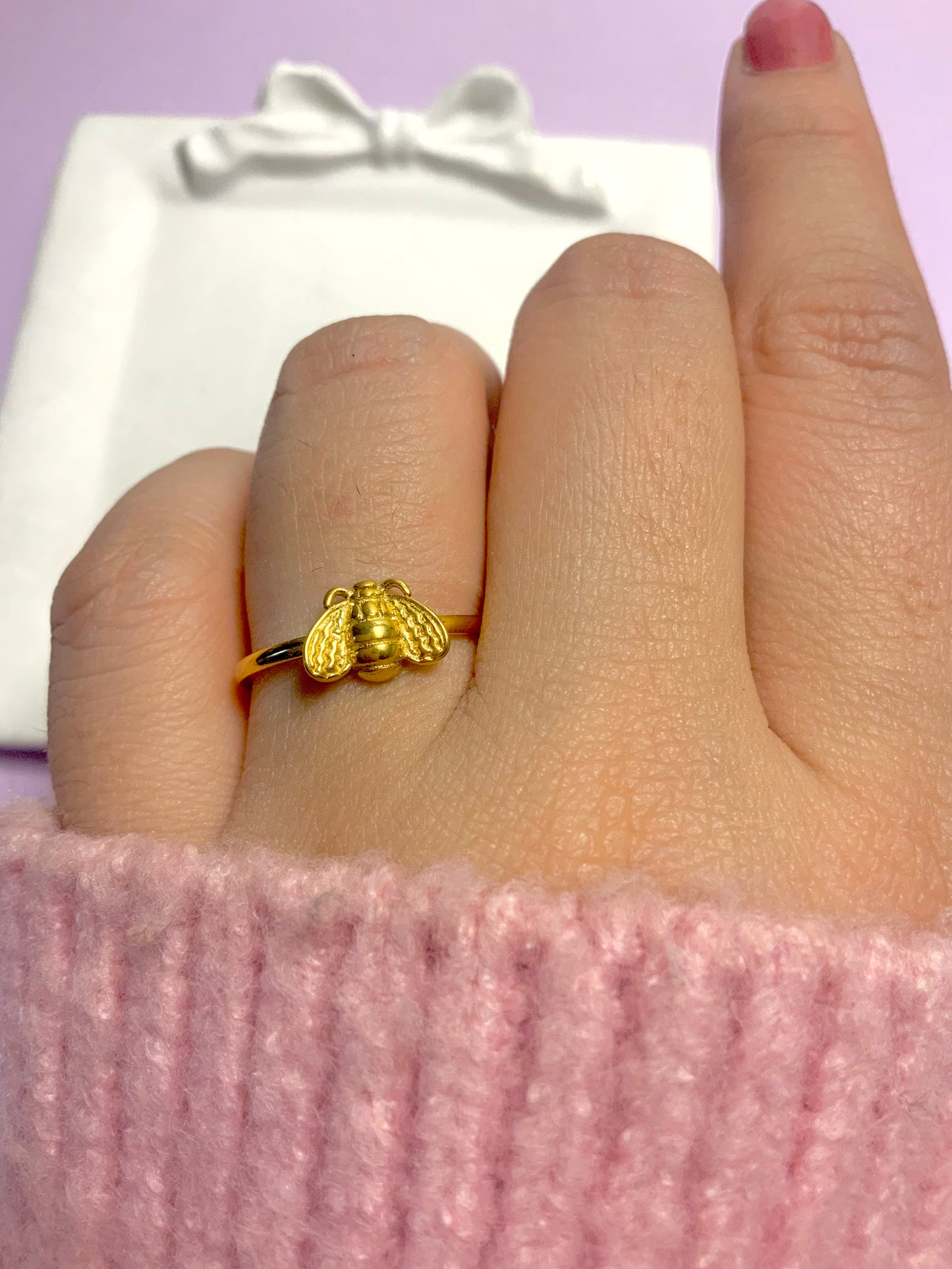 Bee ring