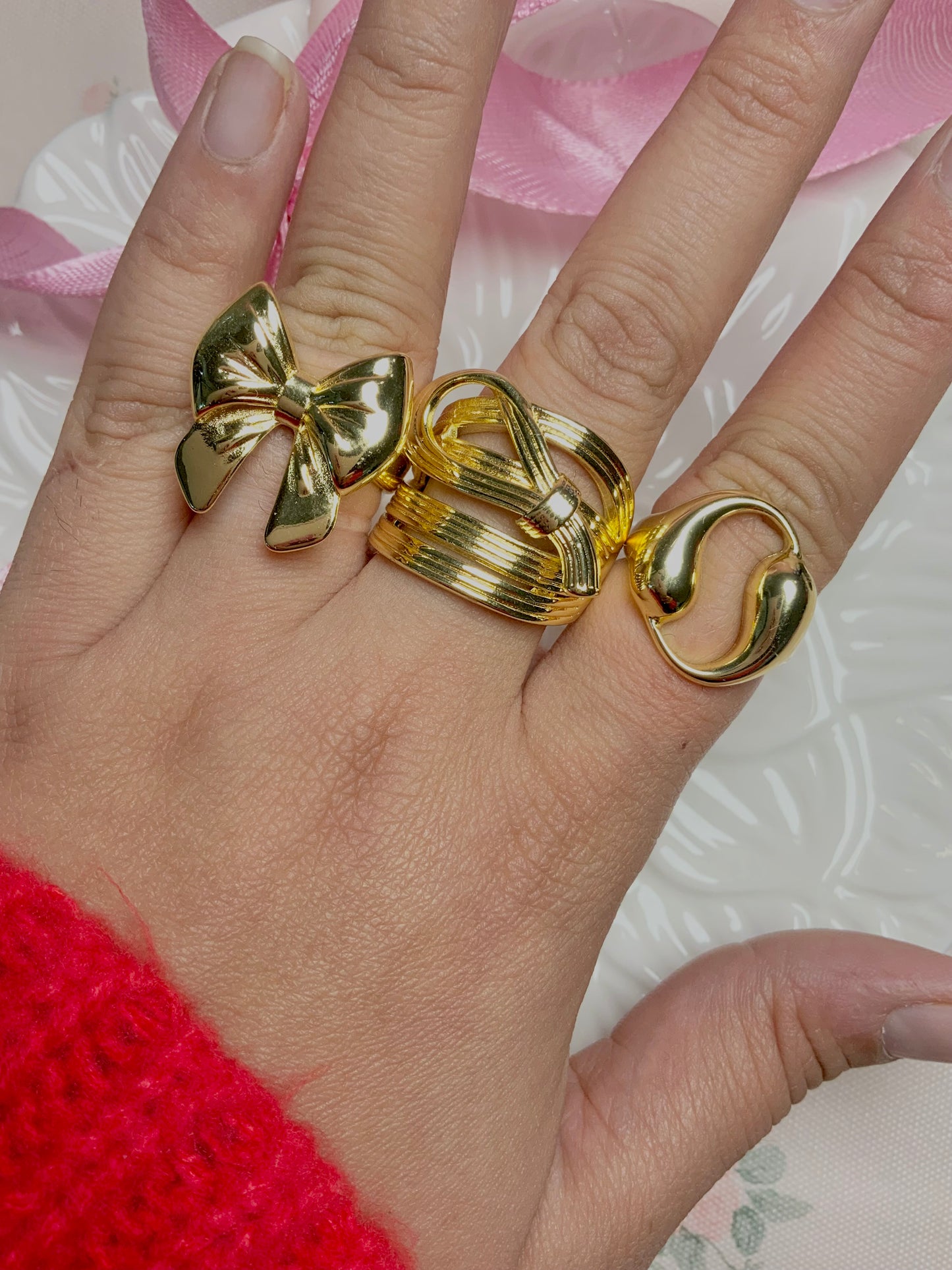 Couqette charm ring