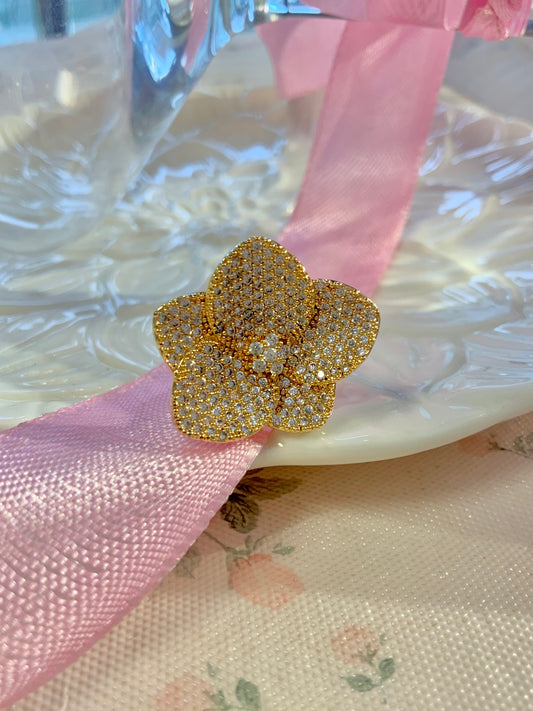 Goldust petal