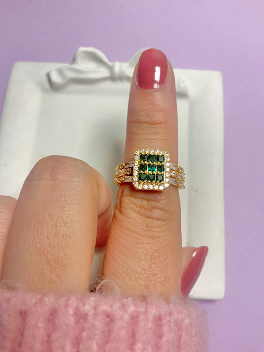 Ariana emerald ring