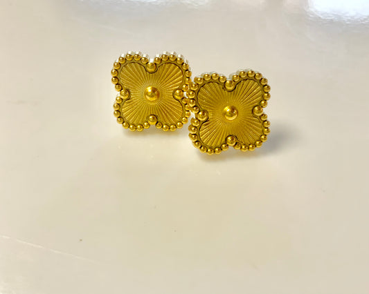 Soleil studs(chunky)