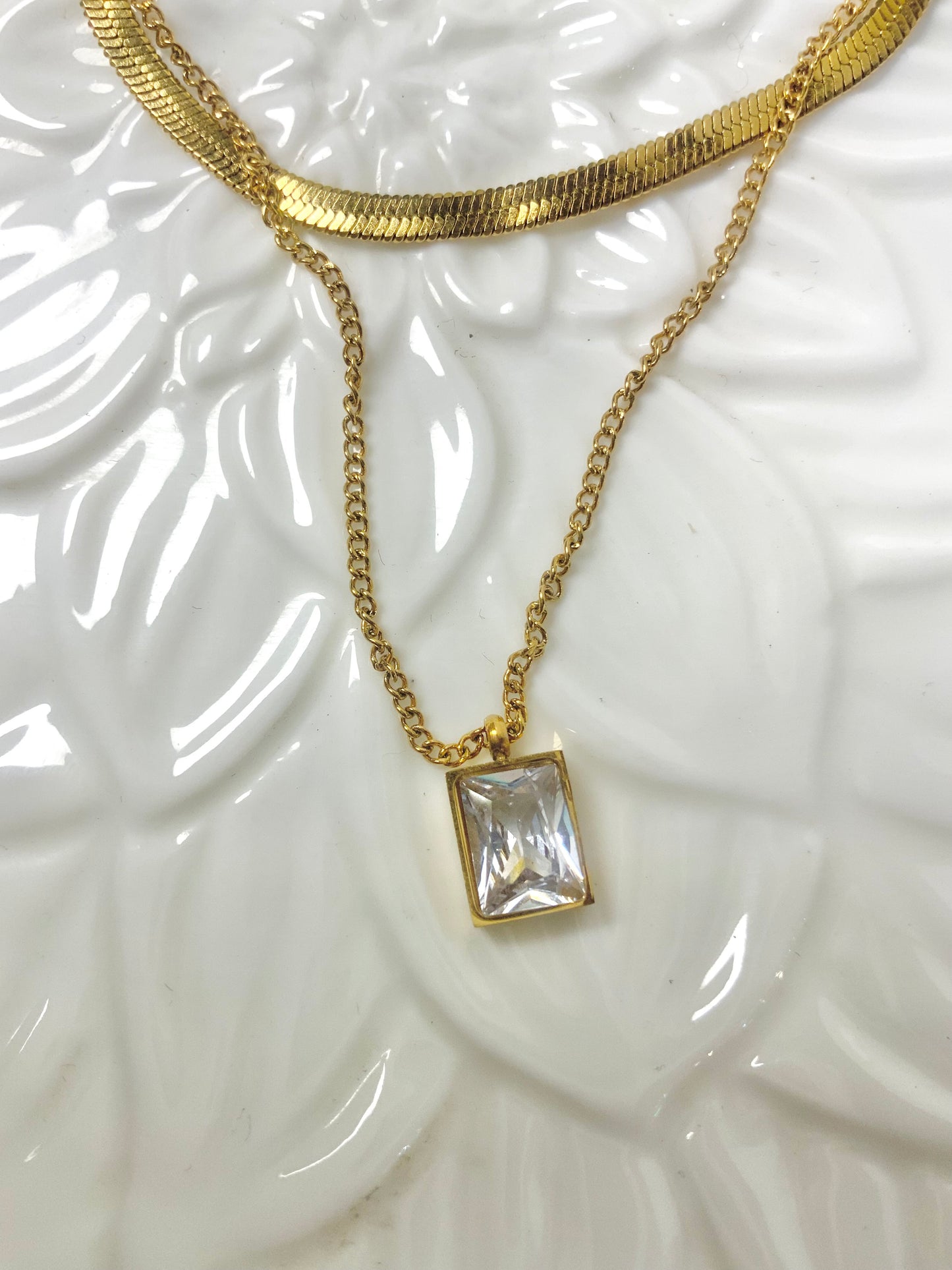 Solitaire layered necklace