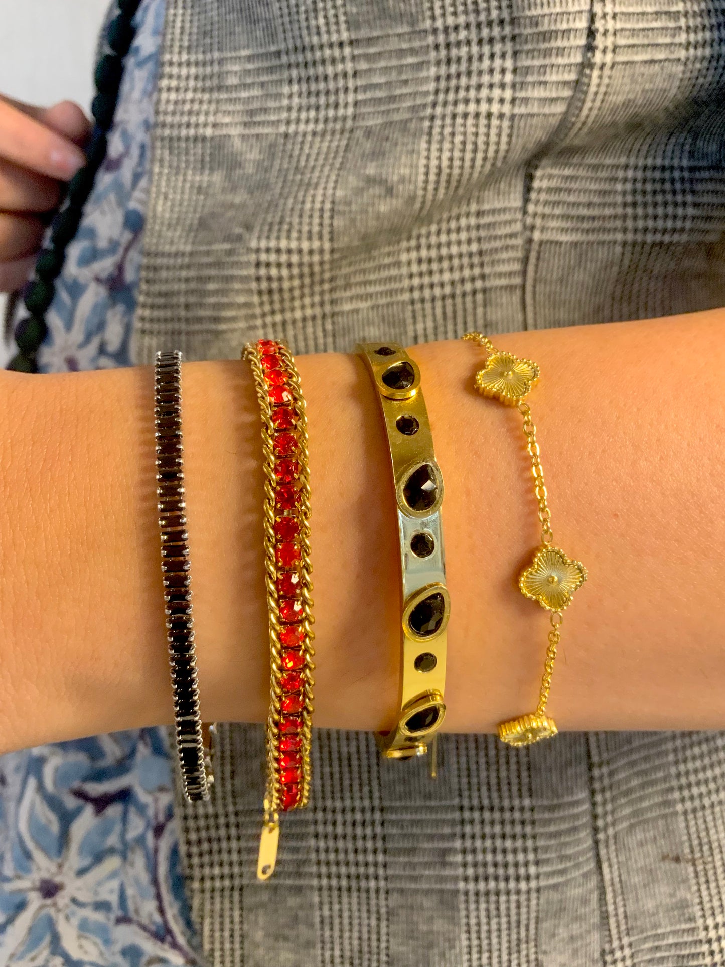 Noir Royale Bangle 🖤