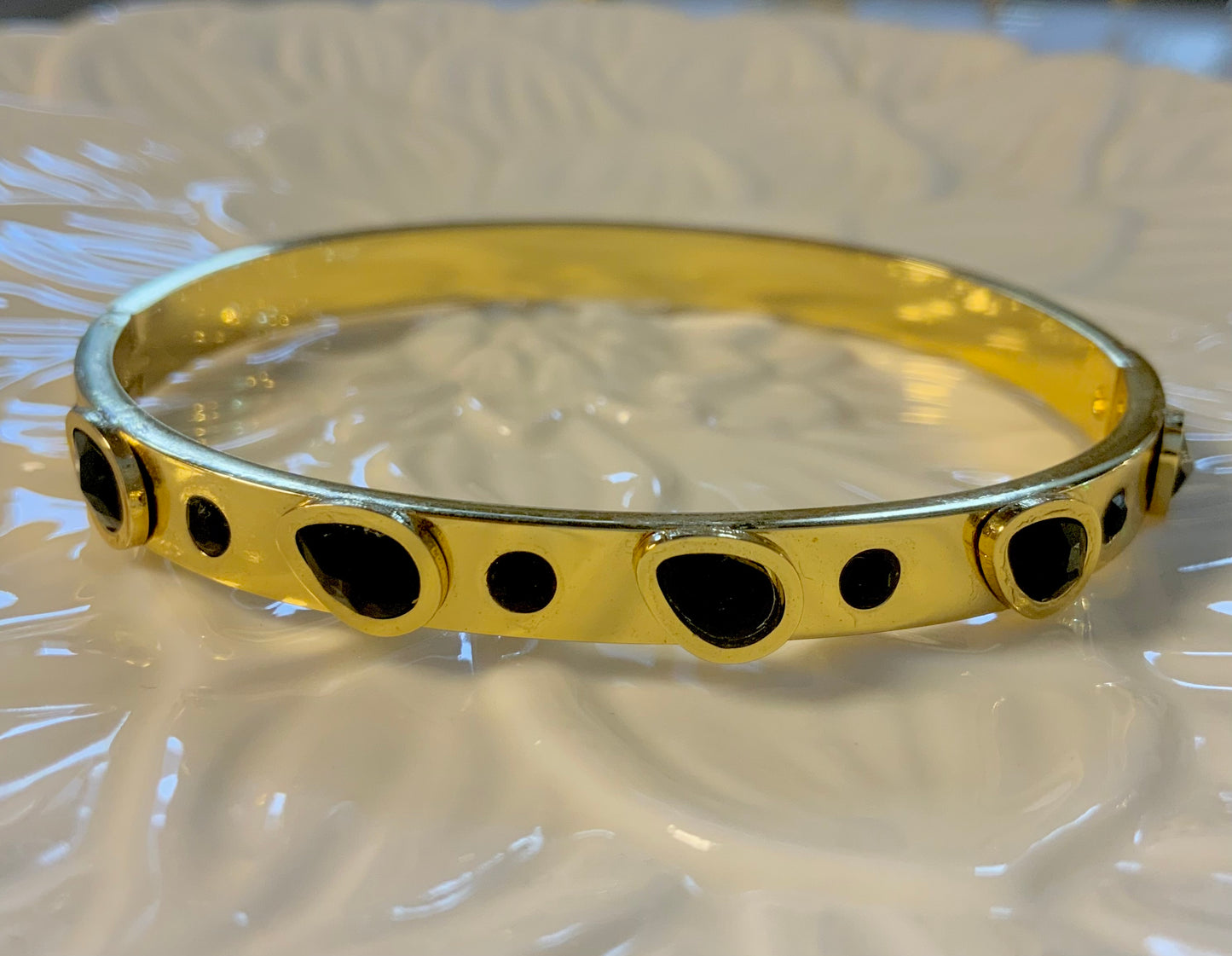 Noir Royale Bangle 🖤