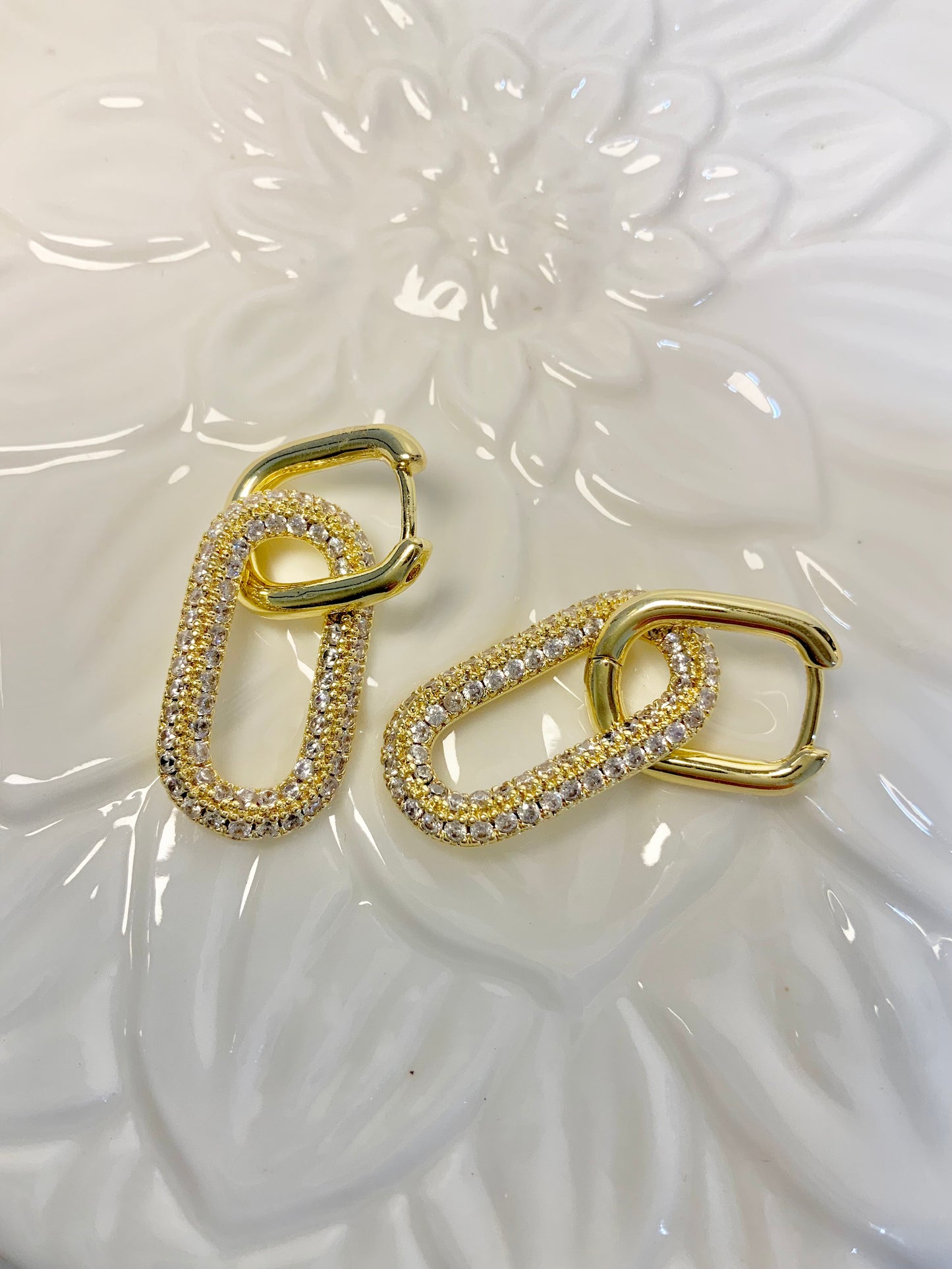 Linked in luxe