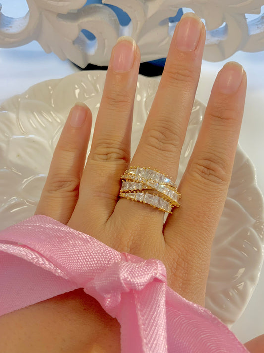 Crown stacks ring
