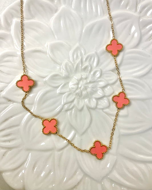 Petite clover chrms
