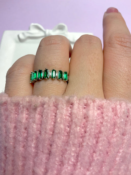 Emerald band ring