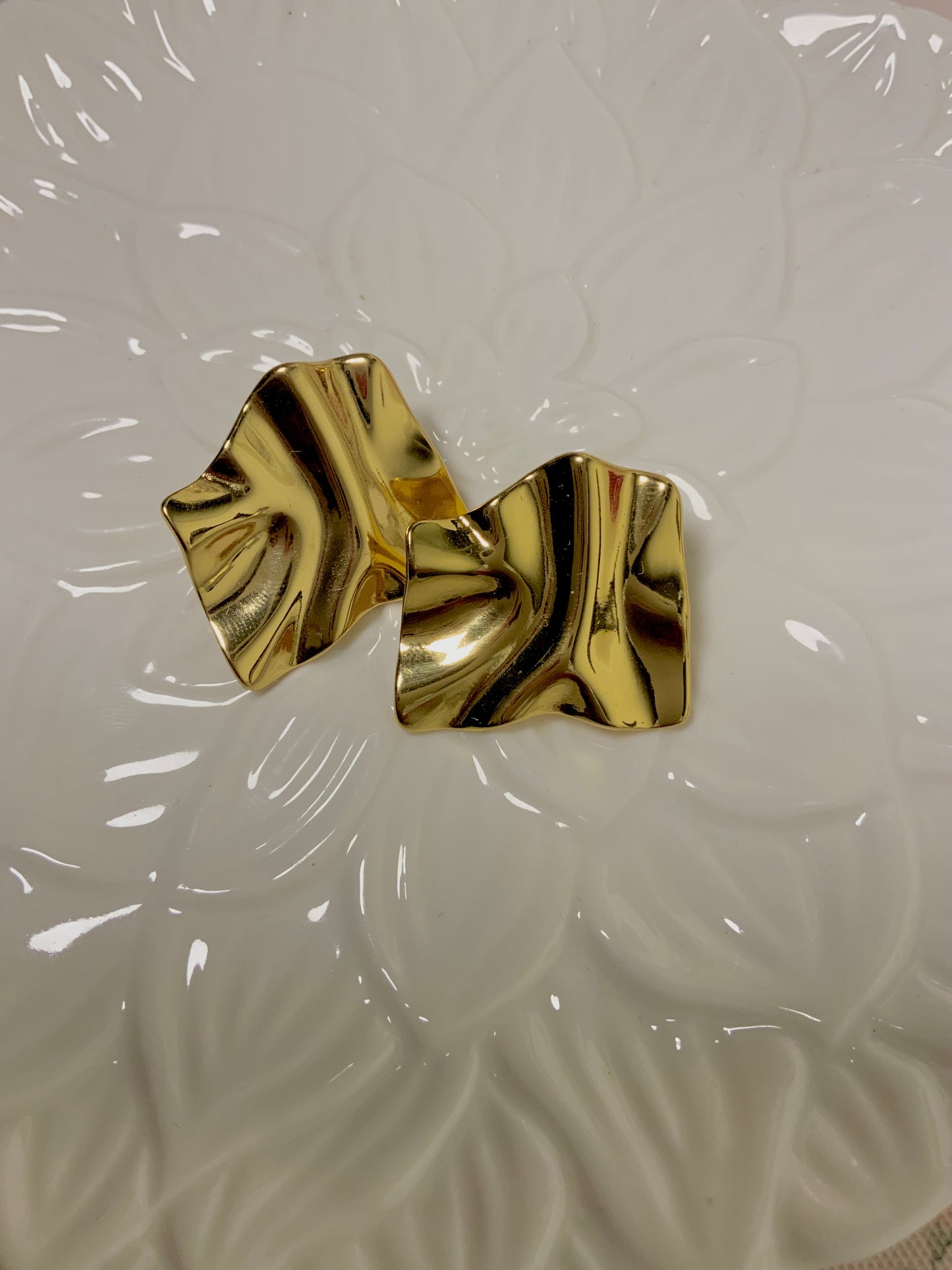 Hammer studs