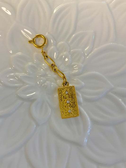 Lucky lasso charm
