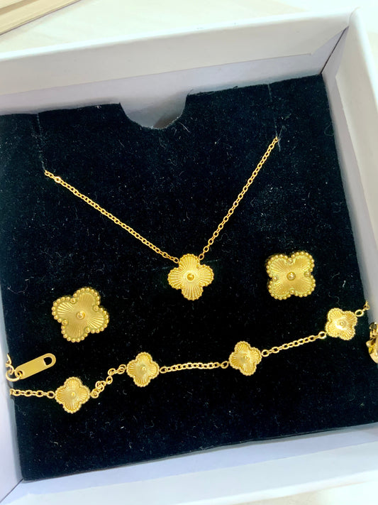 Cloverina set