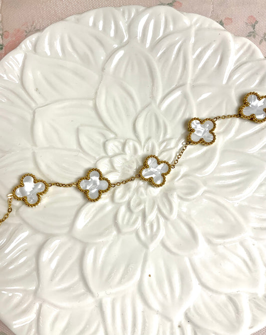 Clover bracelet ivory