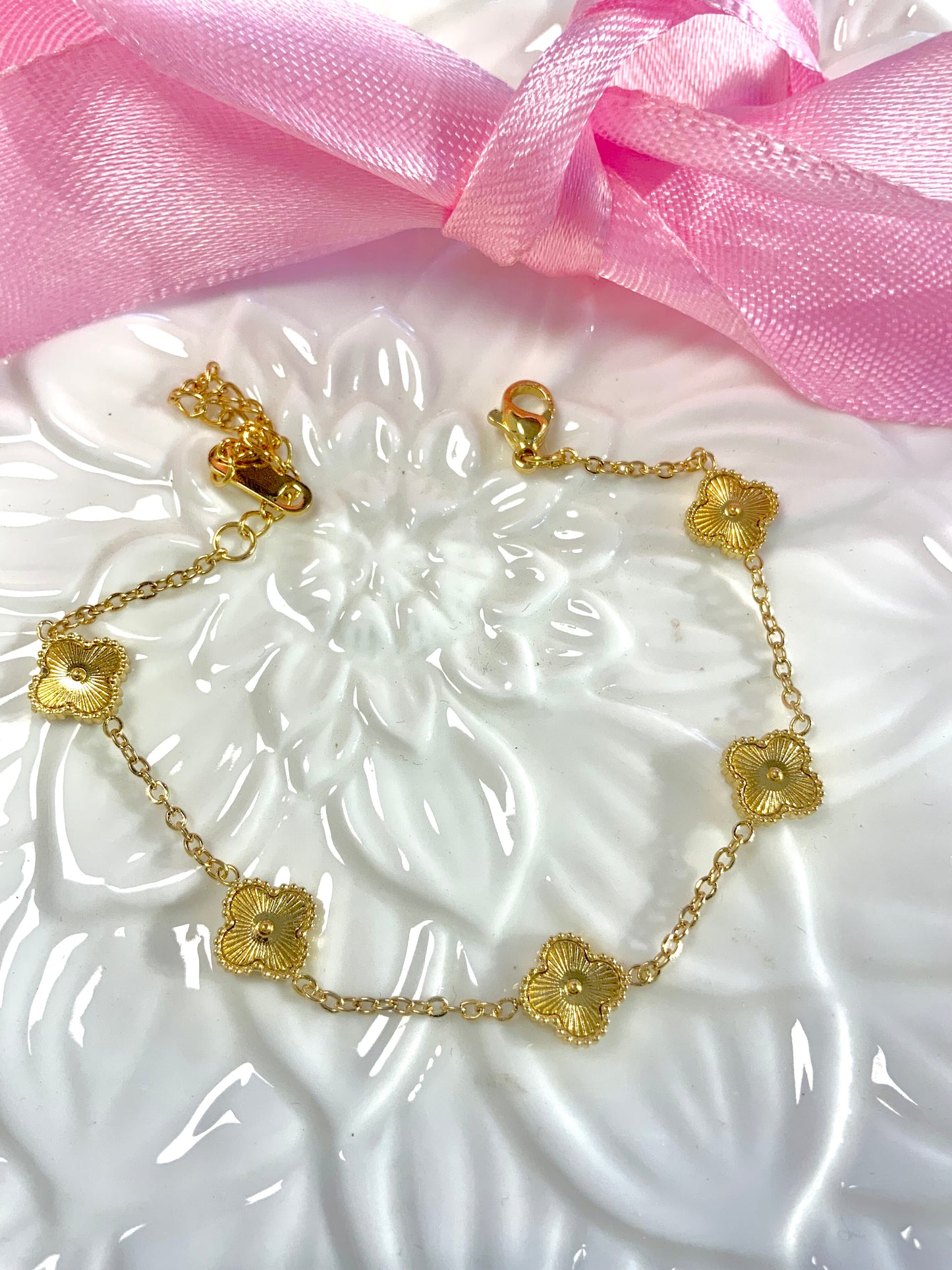 Royal vine bracelet