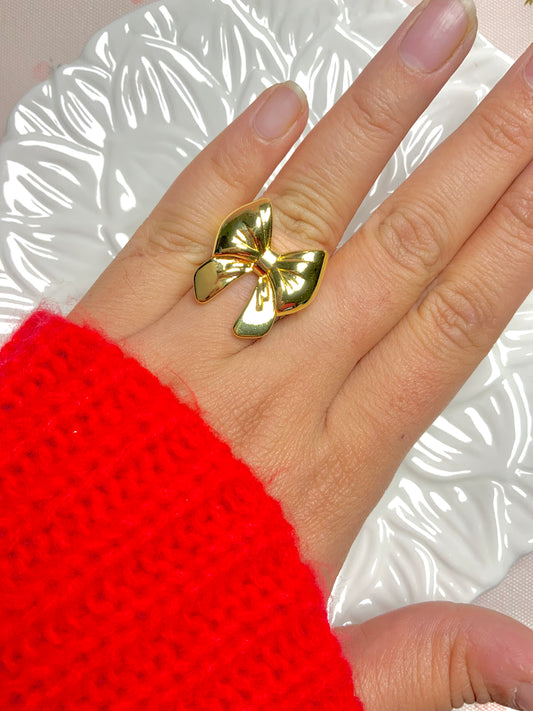 Couqette charm ring