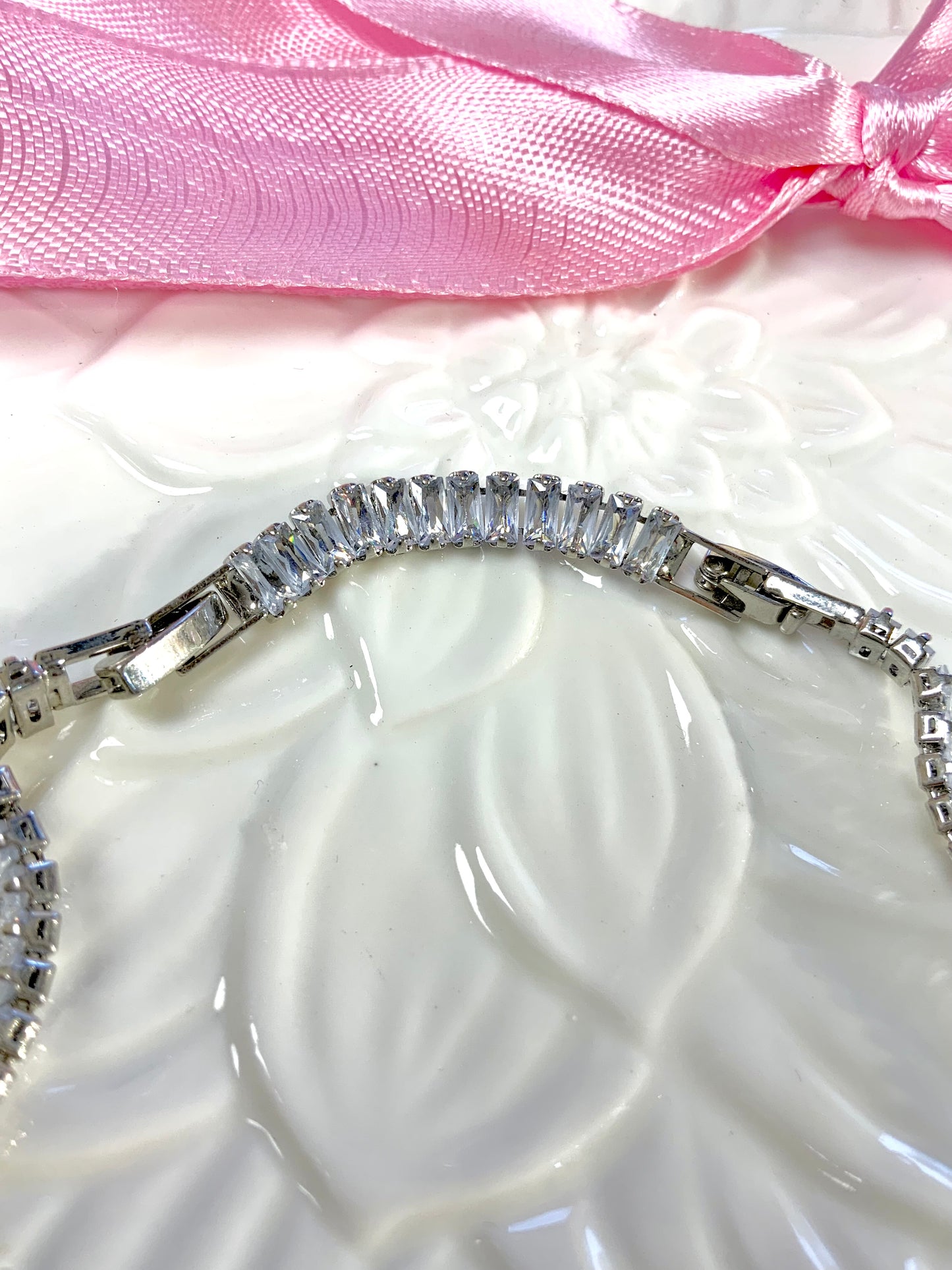 Frosted Flame Necklace