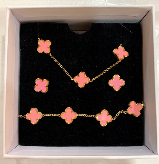 Rosy clover charm set
