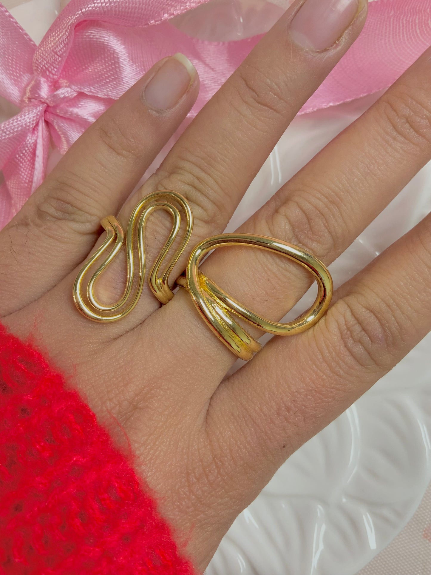 The Eclipse Flow Ring