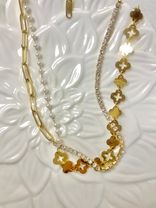 Glam fleur necklace