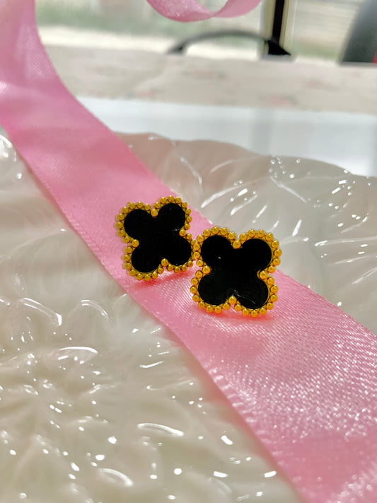 Black clover studs