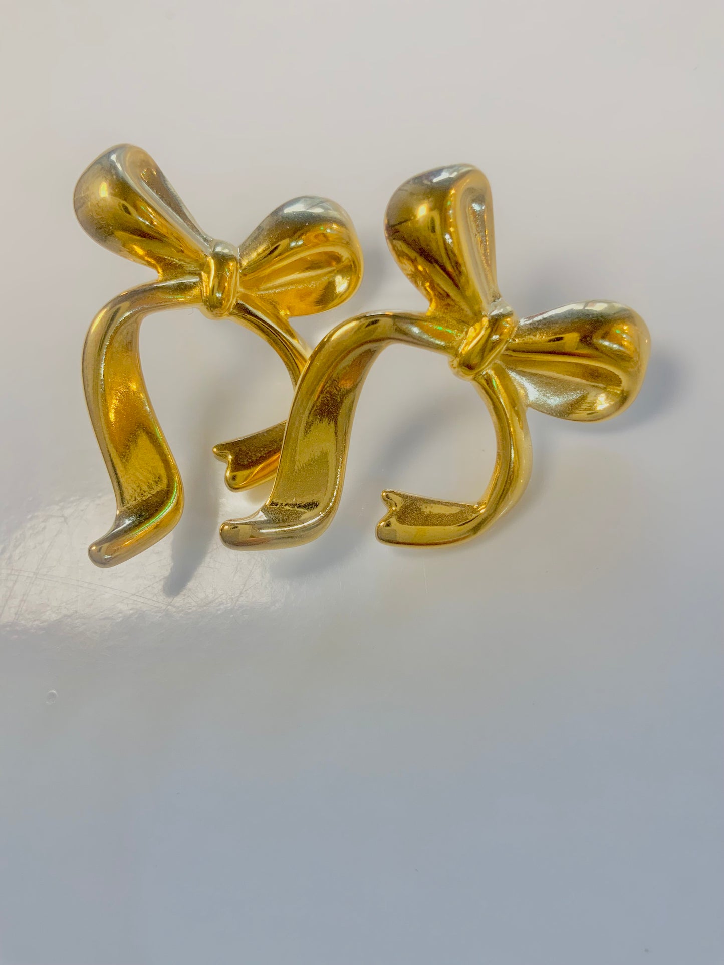 Glided Bow studs