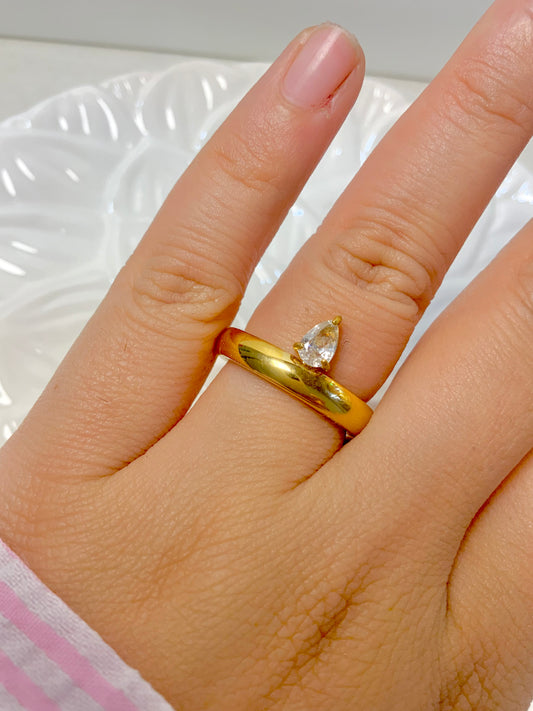 Teardrop Glow Ring