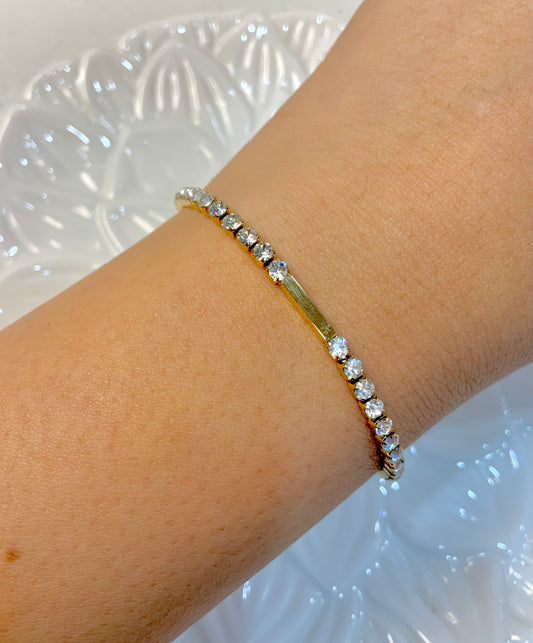 Love in line bracelet