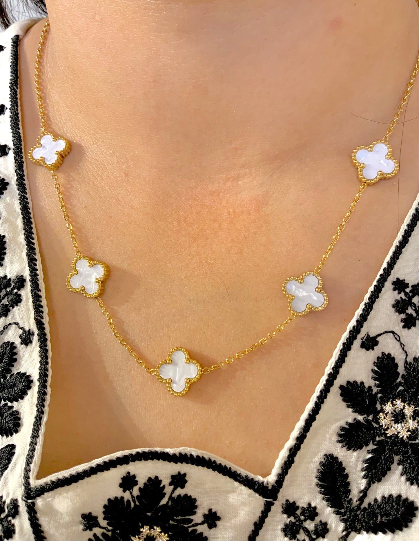 Eclat Clover necklace