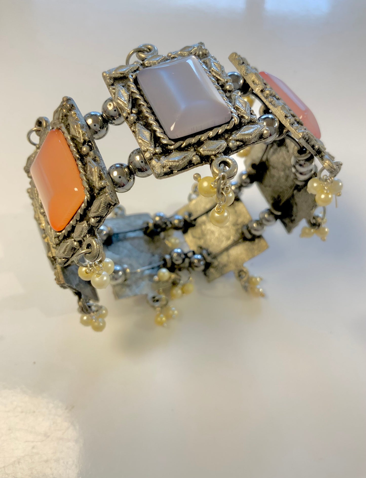 The royal courtyard cuff