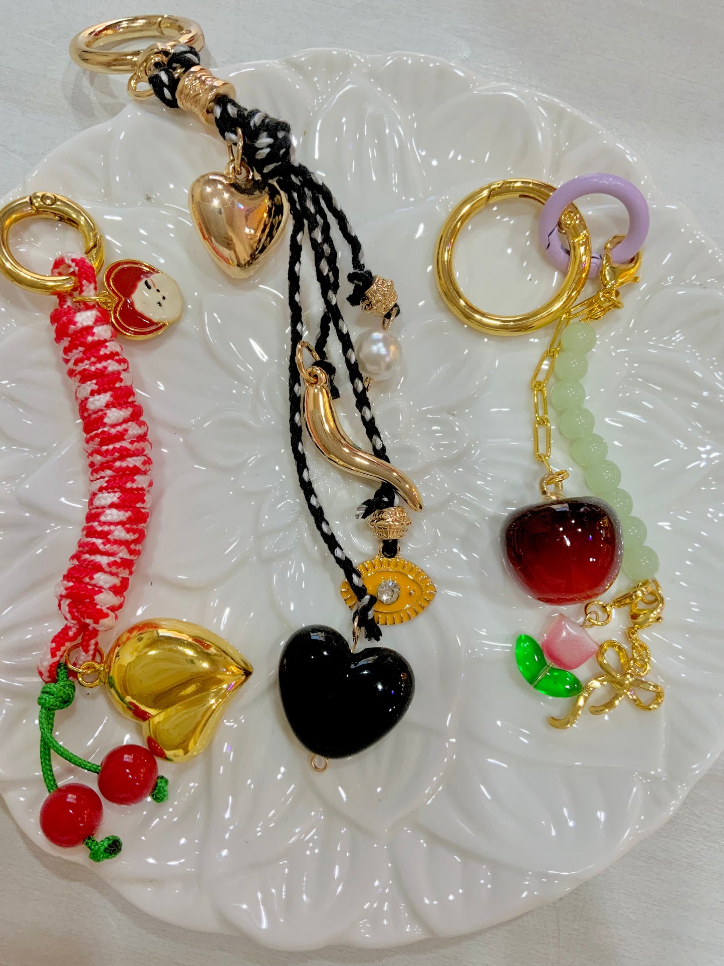 Glossy charms set