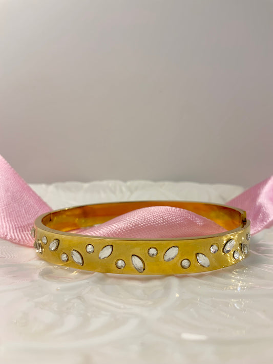 Noorveil cuff