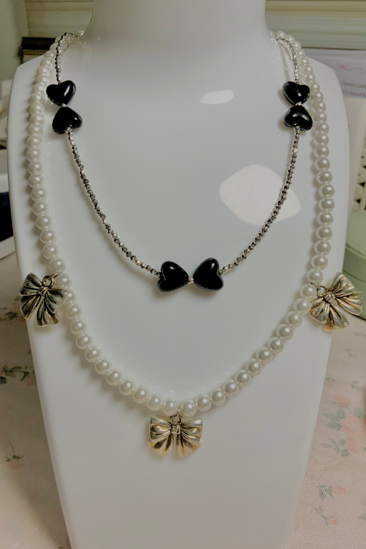 Bowarina necklace