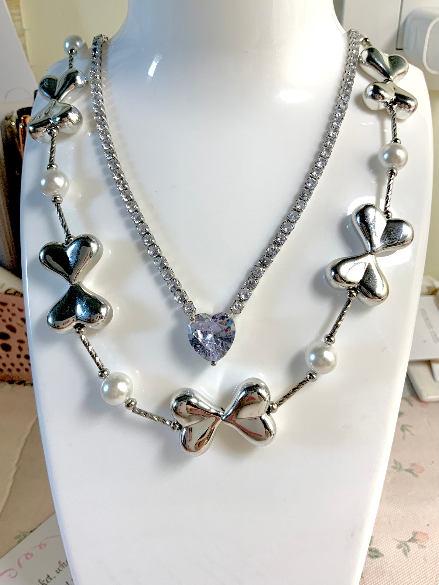 Pearlette bow necklace
