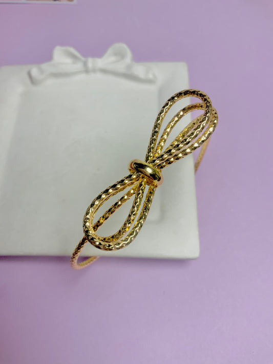 Bowlesha cuff