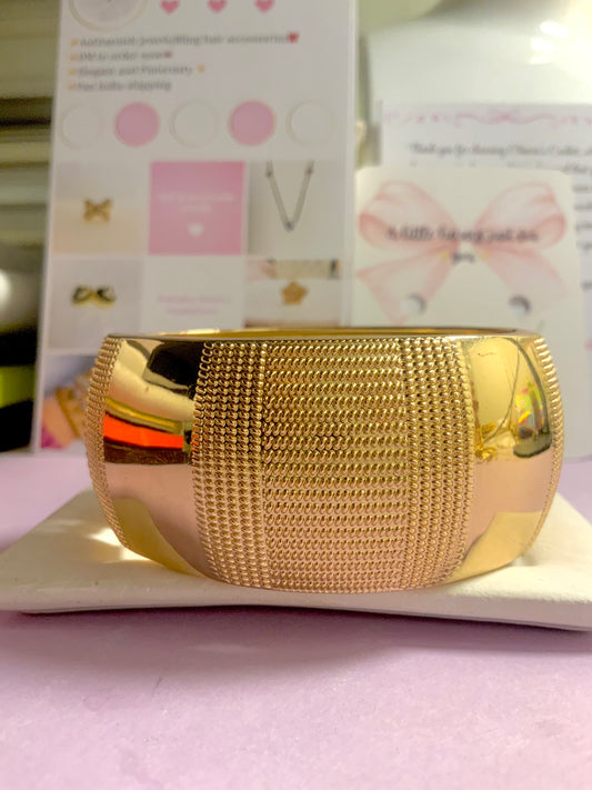 Amber bangle